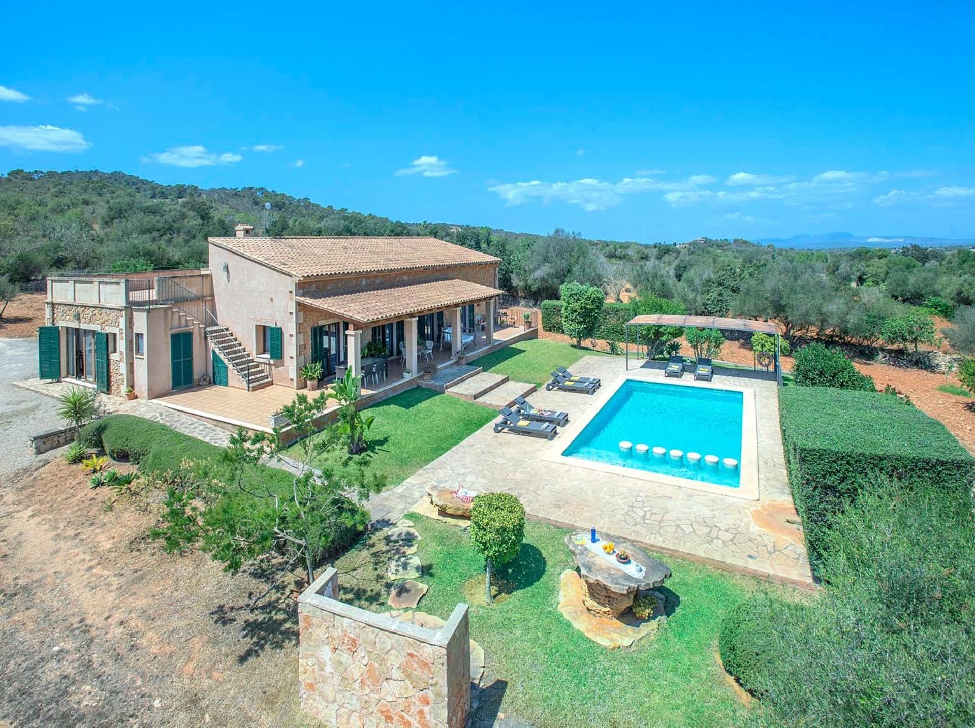 Villa Son Monavi *